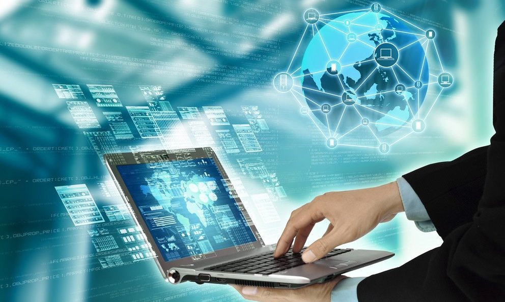 今年前10月信息技术产业营业收入增长9