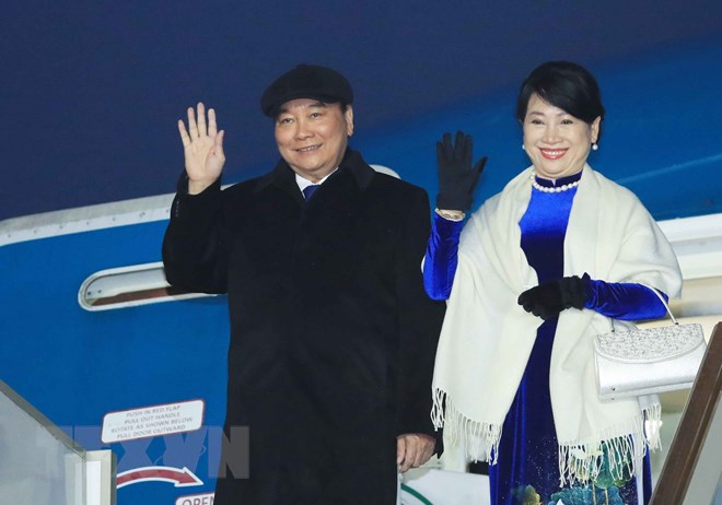 越南国家主席阮春福抵达莫斯科 开始对俄罗斯进行正式访问