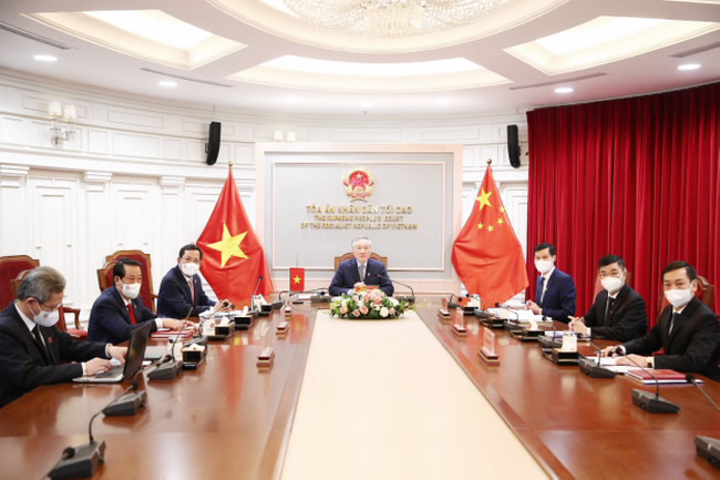 越中两国法院加强合作