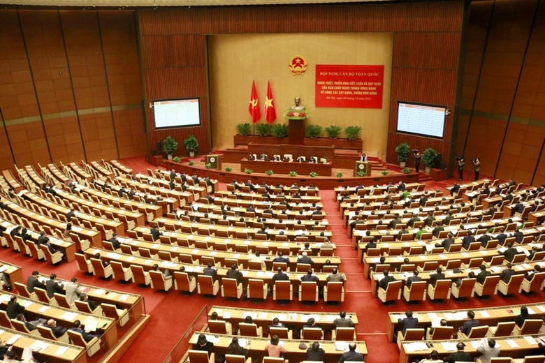 越共中央总书记阮富仲：把党和政治体系建设得日益廉洁、强大和有担当
