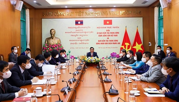 越老两党就党的纪律检查工作进行视频会谈