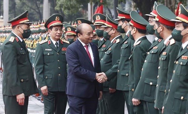 国家主席阮春福：国防学院需不断提高军队战役和战略级干部队伍培训工作质量