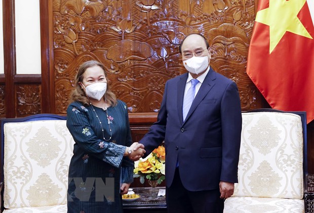 阮春福主席会见任期届满前来辞行拜会的马来西亚驻越大使