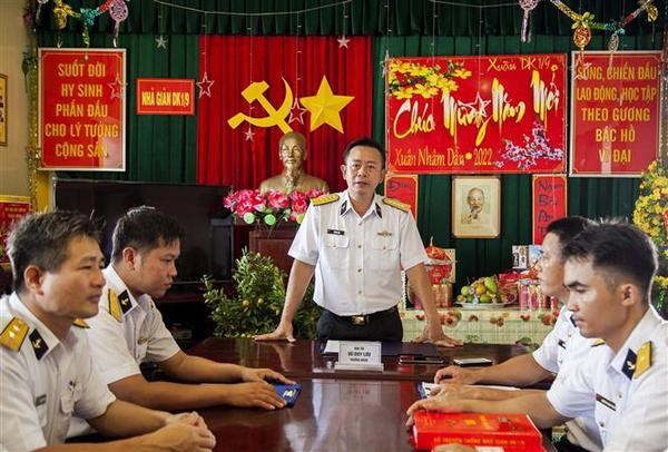 2022年壬寅春节：海军第二区工作代表团探访DK1海上高脚屋