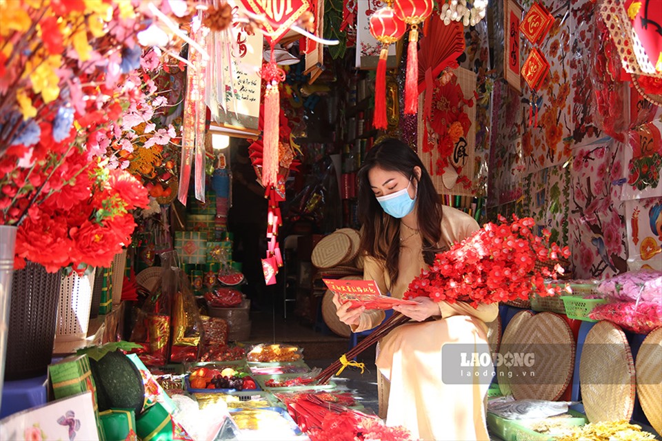河内最古老花市热闹非凡