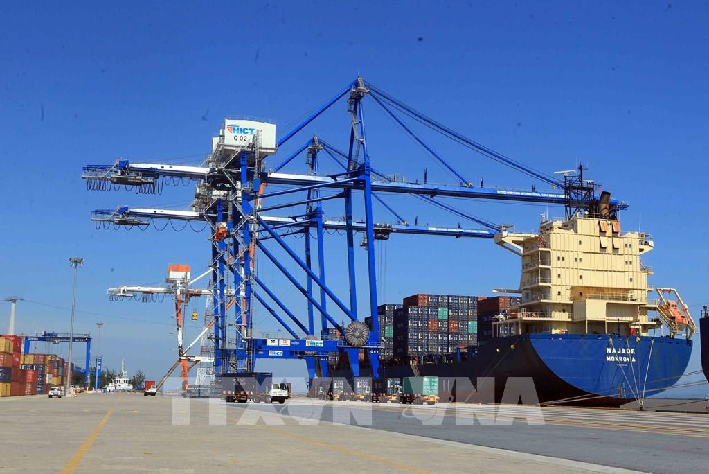 外国银行对越南2022年经济增长前景做出积极预测