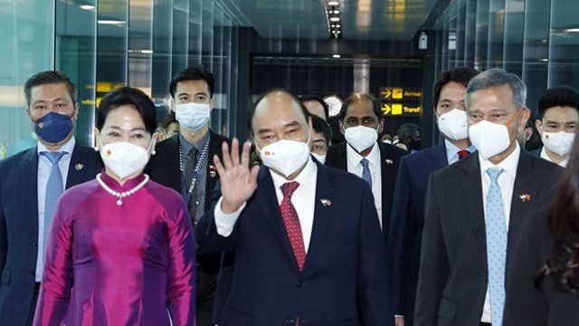 阮春福主席圆满结束对新加坡的国事访问