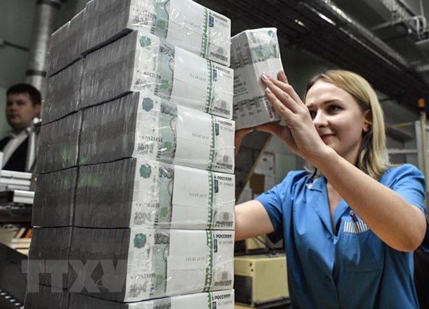 俄央行上调基准利率至20