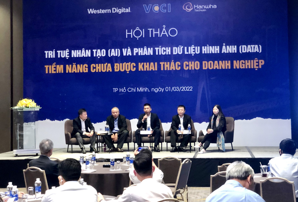 为越南企业挖掘人工智能和大数据潜力