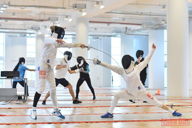 越南运动员集训备战第31届东运会（组图）