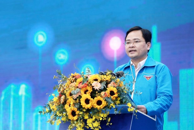 题为“创新青年”的2022年青年月活动正式启动