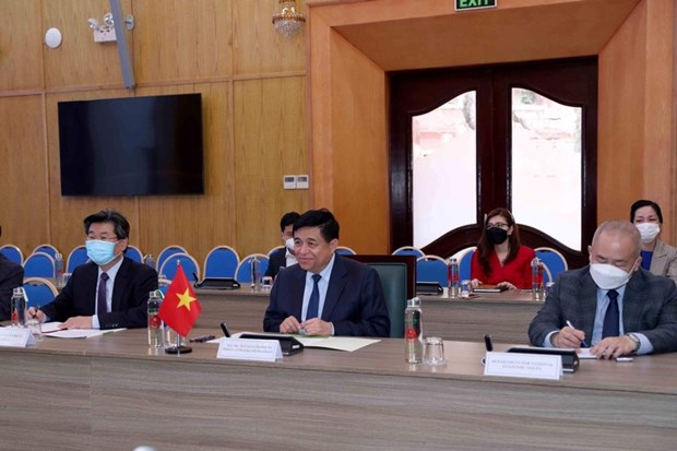 越南计划与投资部部长阮志勇会见美国-东盟商业委员会领导及美国企业代表