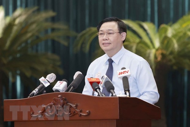 国会主席王廷惠出席南部各省市人民议会工作部署会议