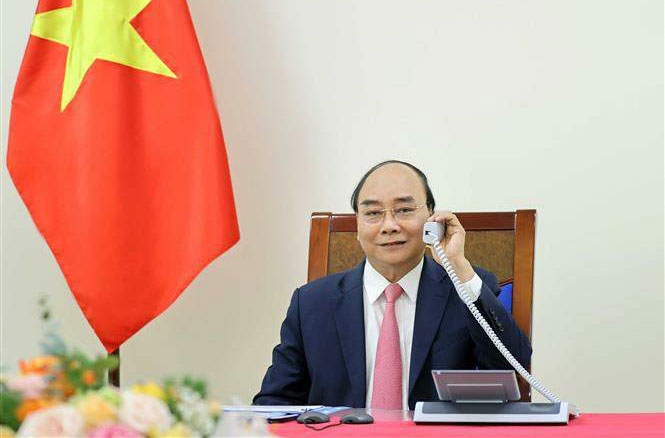 越南国家主席阮春福与韩国当选总统尹锡悦通电话