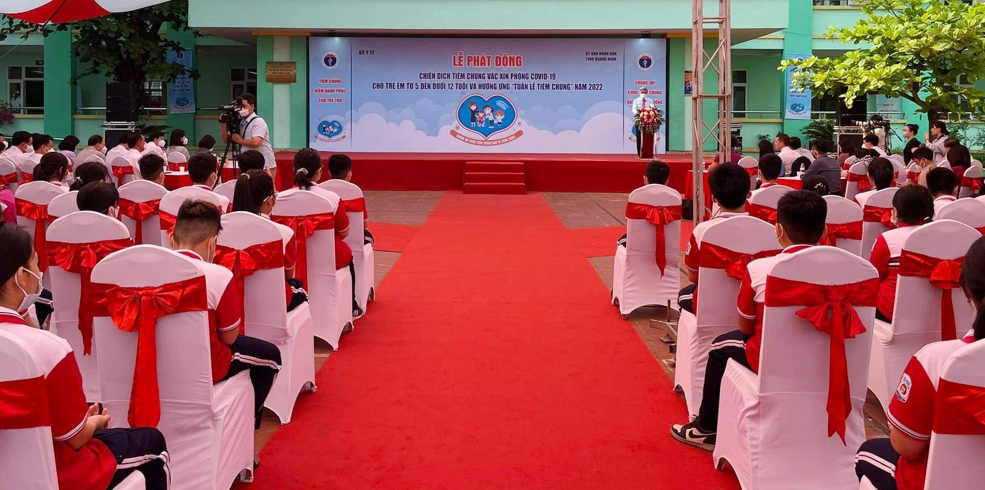 启动5至12岁儿童新冠疫苗接种并响应“2022年免疫周”