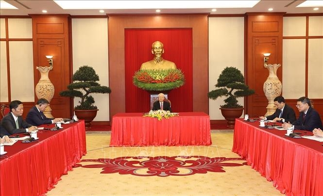 阮富仲总书记与印度总理莫迪通电话