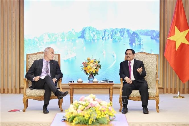 范明正总理会见澳大利亚皇家墨尔本理工大学校长亚历克•卡梅伦