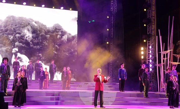 国家统一47周年纪念活动在国内外纷纷举行