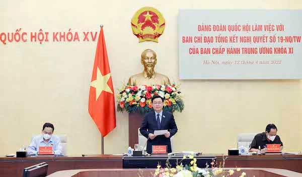 国会主席王廷惠：确保党有关土地的新主张得到法律化