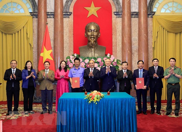 国家主席办公厅与最高人民检察院、最高人民法院签署协作机制