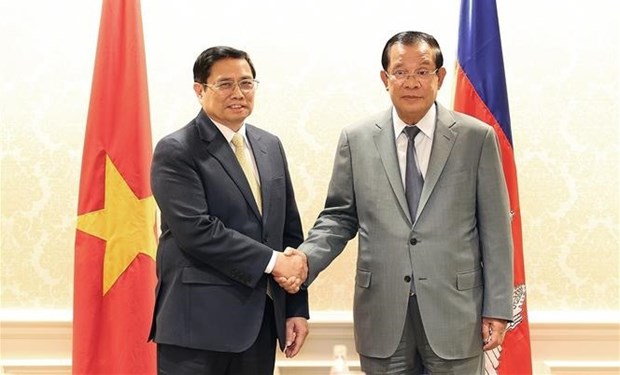 越南政府总理范明正会见柬埔寨首相洪森