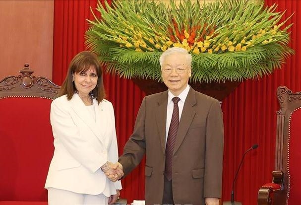 越南重视与希腊的传统友好关系