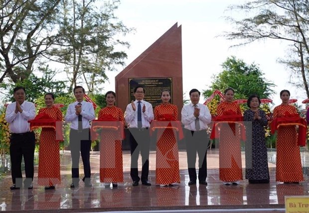 范平明常务副总理出席杭乔烈士陵园改造项目落成典礼