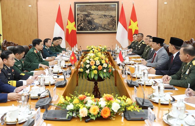 印尼国防部长普拉博沃·苏比安托对越南进行正式访问