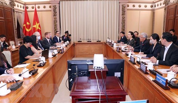 胡志明市促进绿色能源的投资与合作关系