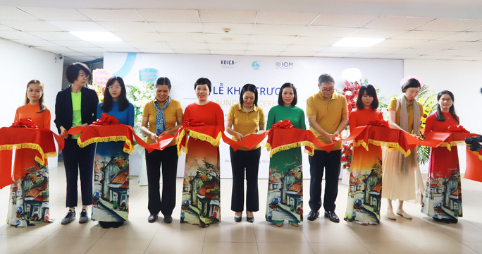 Khai trương Văn phòng dịch vụ một điểm đến hỗ trợ phụ nữ di cư hồi hương tại Hà Nội