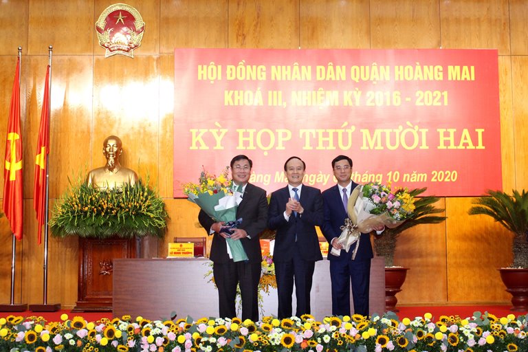 Đồng chí Nguyễn Minh Tâm được bầu giữ chức vụ Chủ tịch UBND quận Hoàng Mai