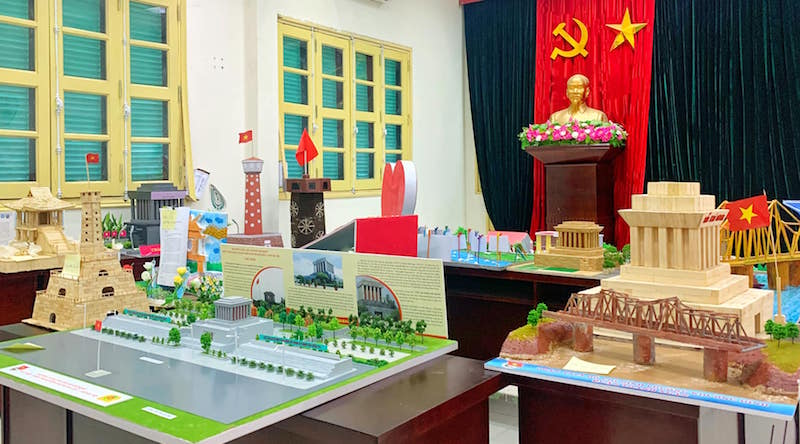 Tuổi trẻ Thủ đô thiết kế mô hình tìm hiểu 90 năm lịch sử Đảng bộ thành phố