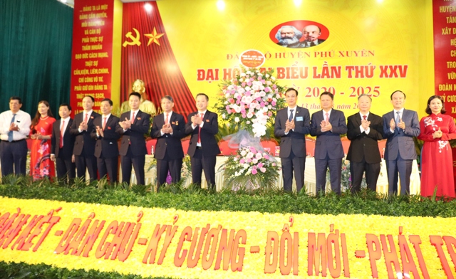 Ban Thường vụ Huyện ủy Phú Xuyên khóa XXV, nhiệm kỳ 2020-2025