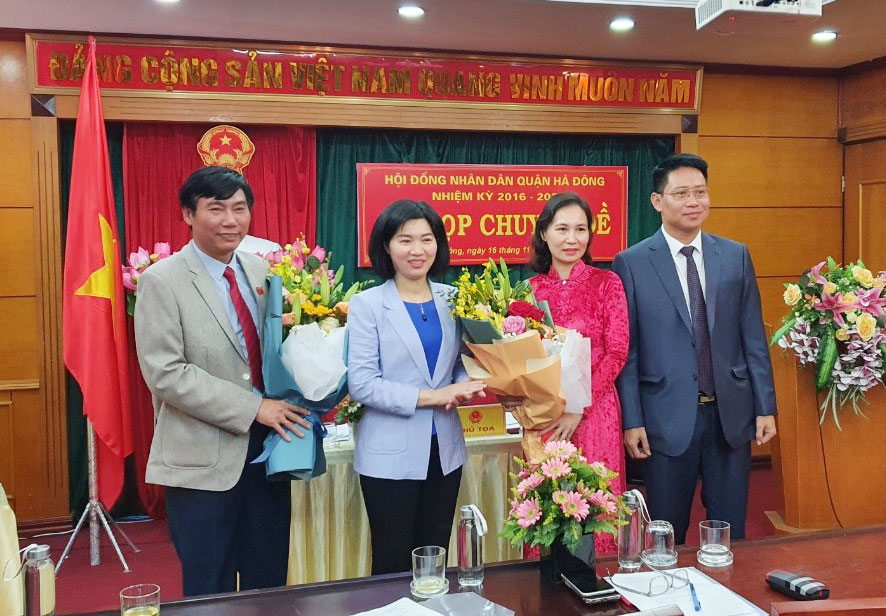 Hà Đông kiện toàn chức danh Chủ tịch UBND, HĐND quận