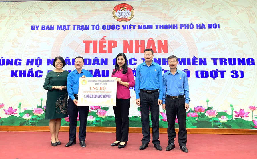 Hà Nội Trên 59,6 tỷ đồng ủng hộ nhân dân miền Trung