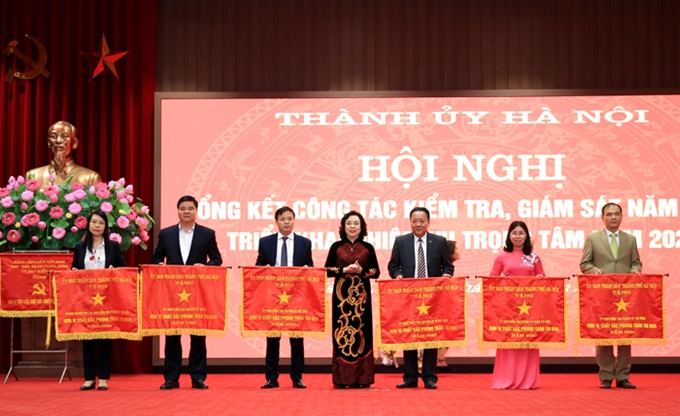 Nâng cao hơn nữa bản lĩnh chính trị, phẩm chất đạo đức của cán bộ làm công tác kiểm tra