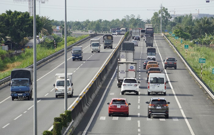 Cán bộ, công chức, người lao động đi ra khỏi Hà Nội phải được sự đồng ý của thủ trưởng đơn vị