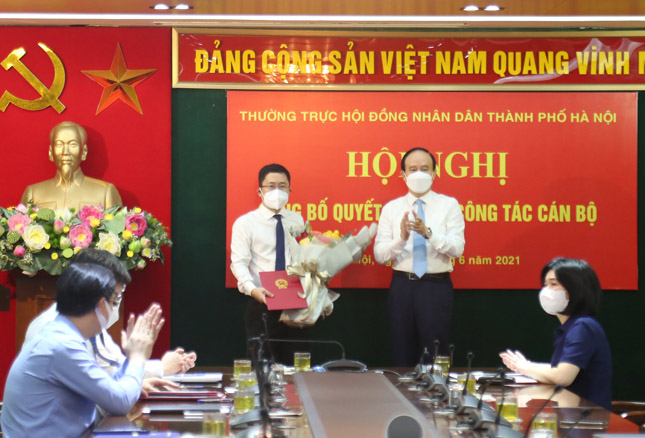 Thường trực HĐND TP Hà Nội công bố quyết định về công tác cán bộ