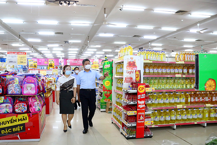 Phó Chủ tịch UBND TP Nguyễn Mạnh Quyền kiểm tra công tác phòng chống dịch tại Chương Mỹ, Thanh Oai