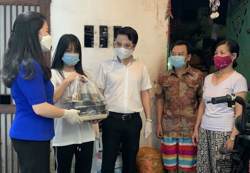 Tấm lòng doanh nghiệp trẻ Hà Nội gửi tới người khó khăn