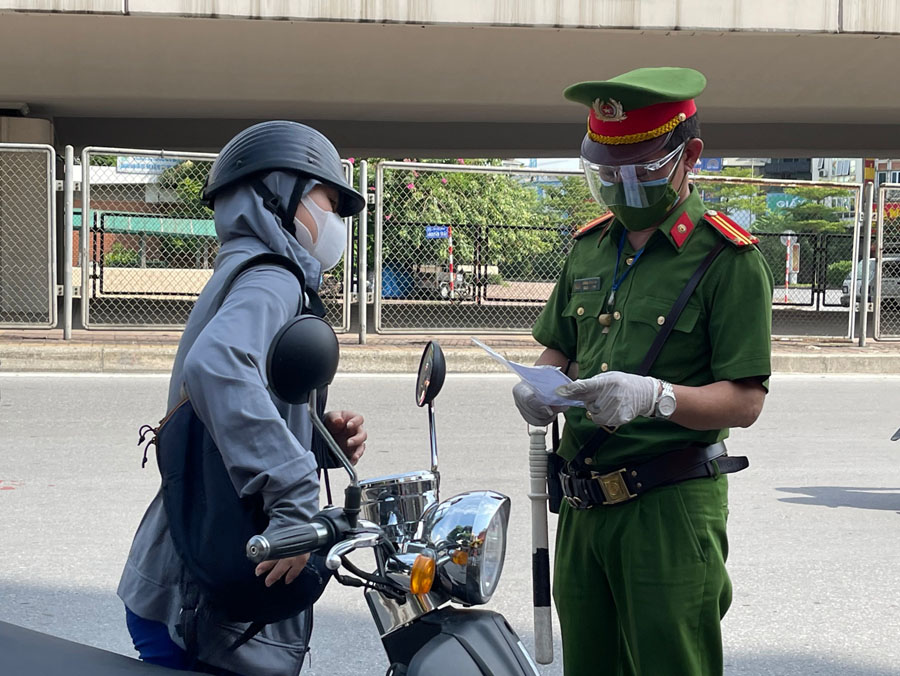 Thường trực Thành ủy Hà Nội yêu cầu dập tắt nhanh nhất các ổ dịch mới