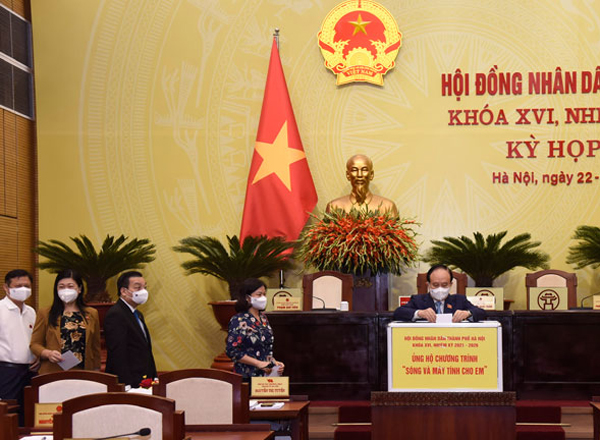 HĐND TP Hà Nội phát động quyên góp ủng hộ chương trình “Sóng và máy tính cho em”