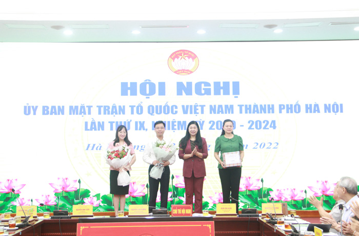 Hà Nội tiếp nhận đăng ký, ủng hộ Quỹ “Vì người nghèo” trên 213 tỷ đồng