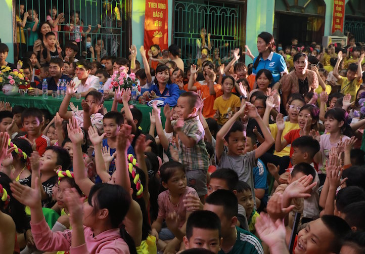 Đồng hành cùng trẻ em vui Tết Trung thu