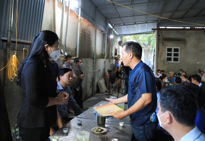 Lãnh đạo TP Hà Nội thăm hỏi, hỗ trợ nạn nhân vụ hỏa hoạn tại Thanh Oai