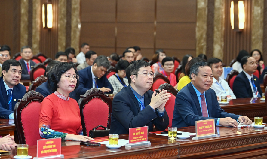 Thành ủy Hà Nội gặp mặt đại biểu ngành Xuất bản, In và Phát hành sách