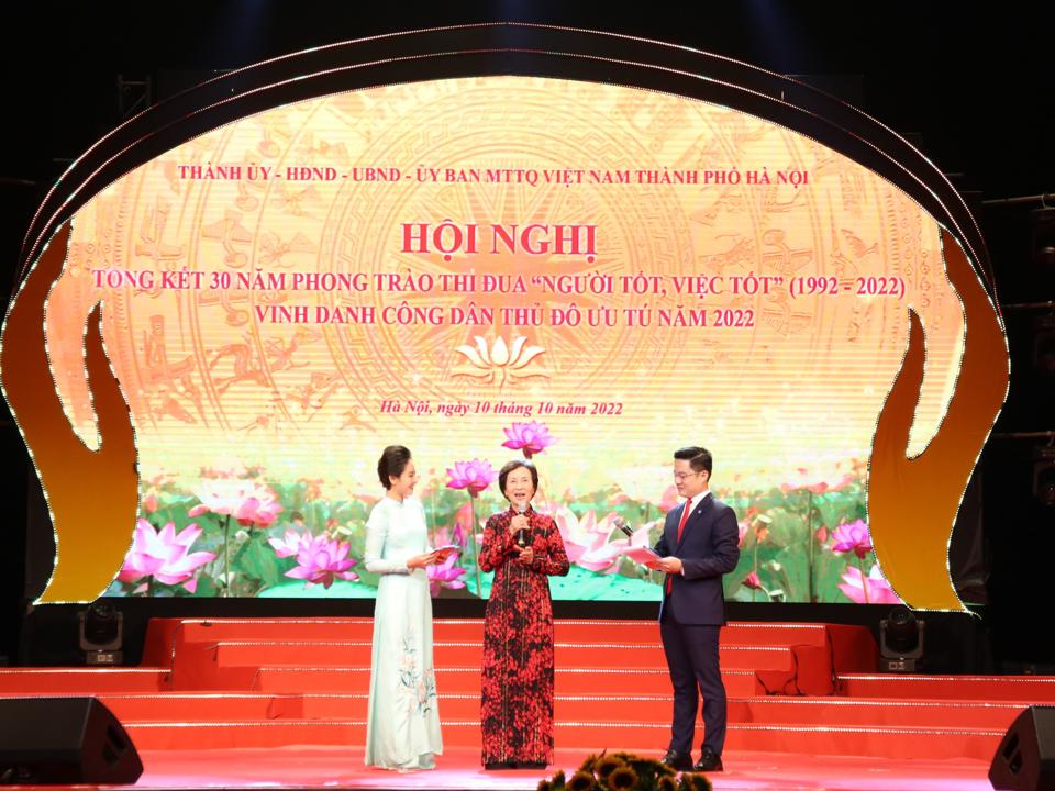 Nhà khoa học nữ trọn đời cống hiến, dành tình yêu cho Hà Nội