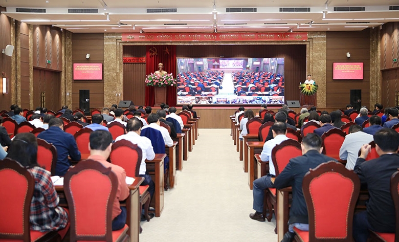 Trên 33 000 đại biểu dự hội nghị thông báo kết quả Hội nghị Trung ương 6 khóa XIII