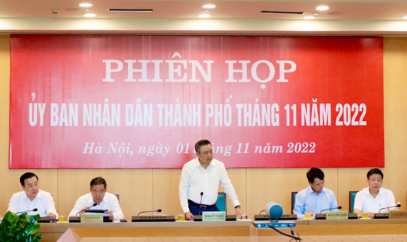 Tập thể UBND TP xem xét về danh mục dự án thu hồi đất 2023