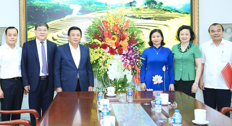 Phó Bí thư Thường trực Thành ủy Hà Nội chúc mừng Học viện Chính trị quốc gia Hồ Chí Minh
